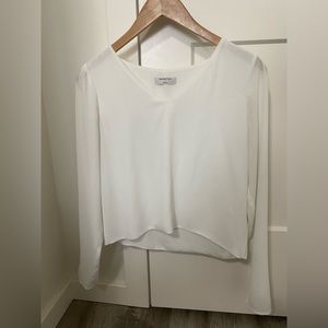Aritzia babaton white long sleeve top
